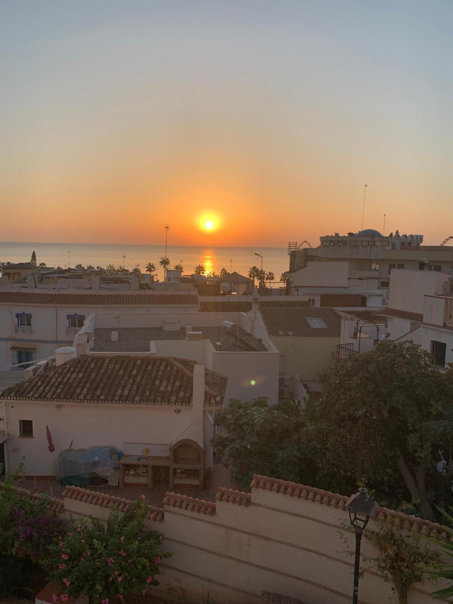 Midway Apartamento Torremolinos Luaran gambar